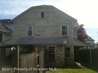 18 S Hanover St, Nanticoke, PA 18634 - photo 2