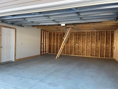 Direct entry into mudroom
