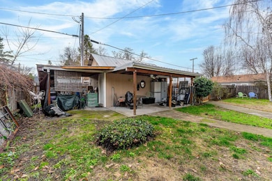 409 SE J St, Grants Pass, OR 97526 - photo 5