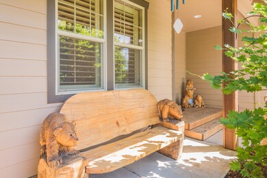 60808 Grand Targhee Dr, Bend, OR 97702 - photo 3