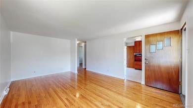2549 Living Room