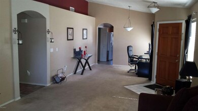 Dining Room & Entryway