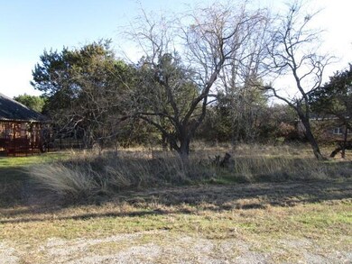 6050 Wildwood Dr, Whitney, TX 76692 - photo 3