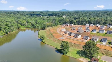 4519 Hanes Lake Dr, Winston-Salem, NC 27106 - photo 5