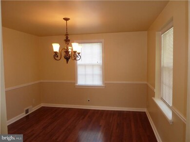 22 Pinzon Ave, Havertown, PA 19083 - photo 5