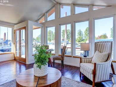 55 NE Bridgeton Rd unit 9, Portland, OR 97211 - photo 4