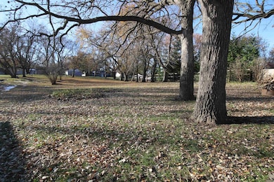 117 21st St, Spirit Lake, IA 51360 - photo 5