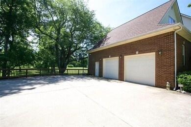 108 Locust Grove Dr, Georgetown, KY 40324 - photo 4