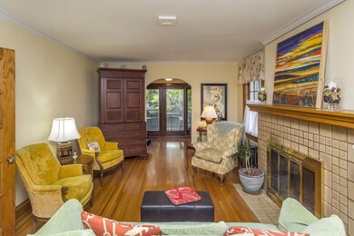 2453 Sherwood Rd, Columbus, OH 43209 - photo 6