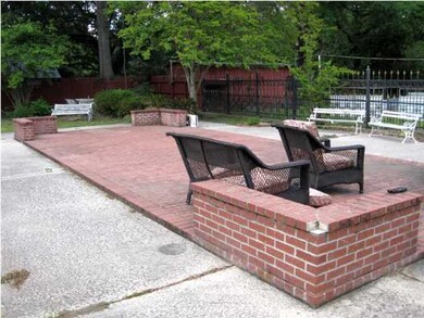 609 S Main St, Breaux Bridge, LA 70517 - photo 5