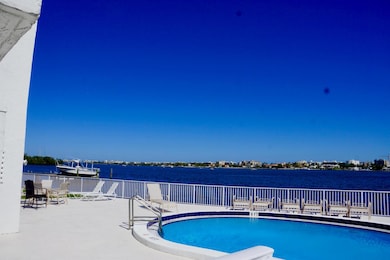 301 Croton Ave unit 406, Lantana, FL 33462 - photo 5