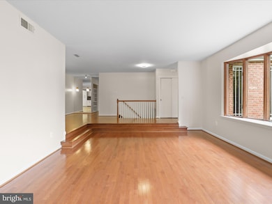 4100 Downing St, Annandale, VA 22003 - photo 7