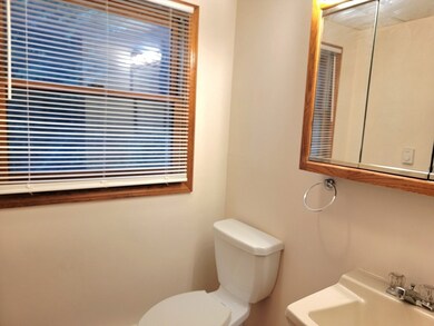 18 Apthorp St unit E, Quincy, MA 02170 - photo 5