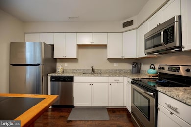 730 Garrison Ct unit 730, West Deptford, NJ 08051 - photo 6