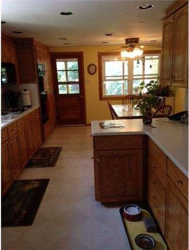 55 Neshaminy Dr, Warminster, PA 18974 - photo 3