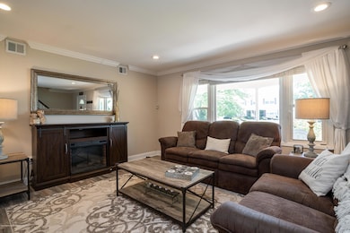 36 Idlewild Ln, Matawan, NJ 07747 - photo 5