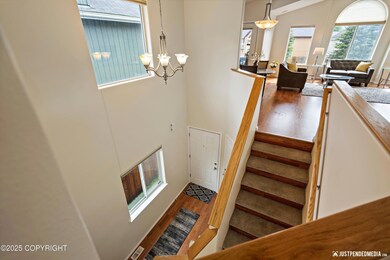 Entryway/stairs