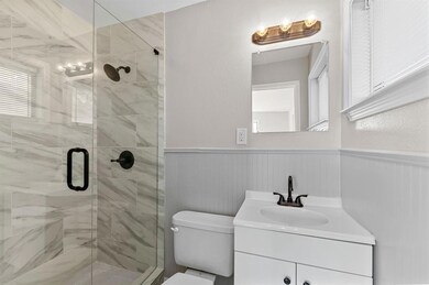 744 Pine St, Hurst, TX 76053 - photo 2