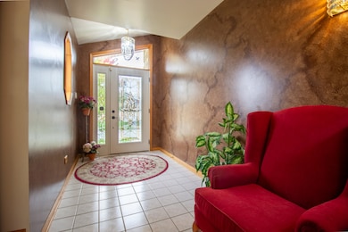 18131 Crystal Ln, Lansing, IL 60438 - photo 2