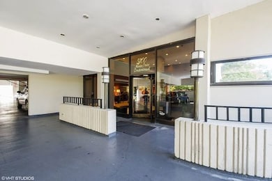 5100 N Marine Dr unit 17C, Chicago, IL 60640 - photo 4