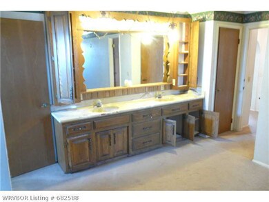 900 Woodland St, Muldrow, OK 74948 - photo 7