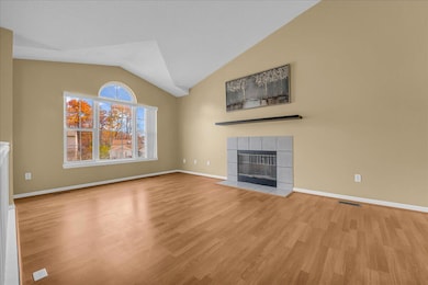 07-5754 Lockwood Dr-7