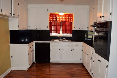 1605 Fern Dr, Dothan, AL 36301 - photo 7