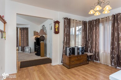 Dining room.