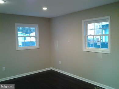 808 Clovis Ave, Capitol Heights, MD 20743 - photo 5