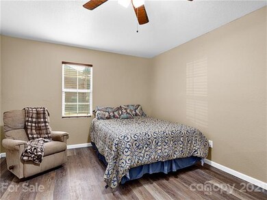 989 Lytle Rd, Hendersonville, NC 28792 - photo 7