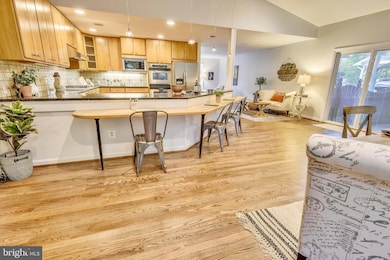 2216 William And Mary Dr, Alexandria, VA 22308 - photo 7