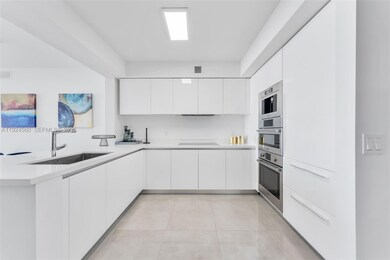 Parque Towers at St. Tropez unit 4-1603, Sunny Isles Beach, FL 33160 - photo 4