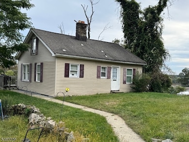 8 Hopatcong St, Hopatcong, NJ 07843 - photo 3