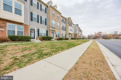 43831 Stubble Corner Square, Ashburn, VA 20147 - photo 2