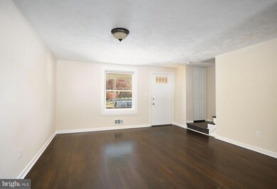 1038 Middleborough Rd, Essex, MD 21221 - photo 7