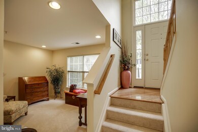 21112 Camomile Ct, Germantown, MD 20876 - photo 3