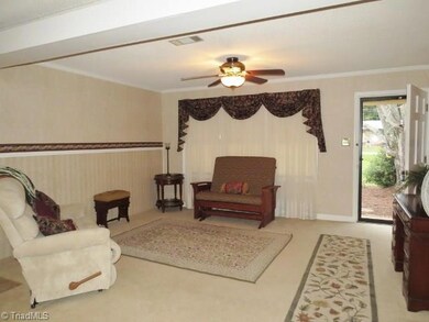 222 W Edison Dr, Statesville, NC 28625 - photo 2