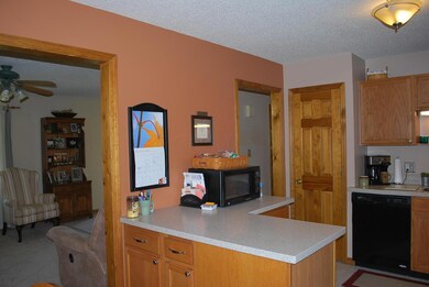 335 Juhl Rd, Circleville, OH 43113 - photo 6