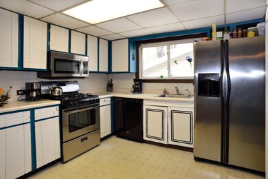 _ kitchen c