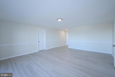 The Rotonda unit 718/720, McLean, VA 22102 - photo 5