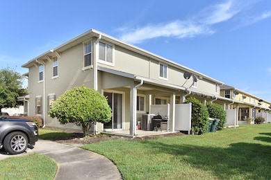 2324 Red Moon Dr, Jacksonville, FL 32216 - photo 5