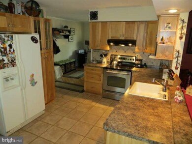 4590 London Bridge Rd, Sykesville, MD 21784 - photo 5