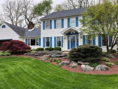 2022 Brook Cir, Macungie, PA 18062 - photo 2