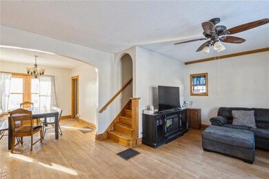 703 S 4th Ave W, Newton, IA 50208 - photo 3