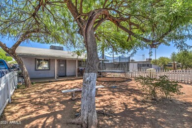 1801 N 25th Place, Phoenix, AZ 85008 - photo 4
