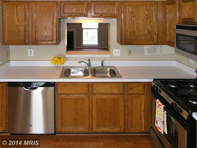 6365 Littlefield Ct, Centreville, VA 20121 - photo 2