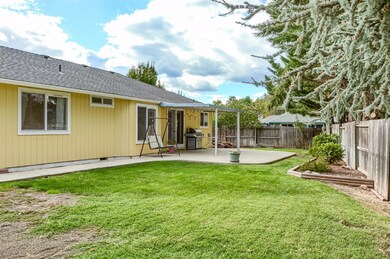 127 Silverwood Ct, Central Point, OR 97502 - photo 3