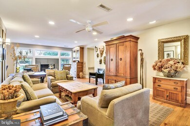 7121 Harrison Ln, Alexandria, VA 22306 - photo 3