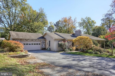 211 Frederick St, Highspire, PA 17034 - photo 2