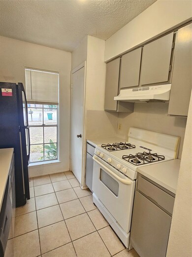 6000 Emerald Forest Dr unit A, Austin, TX 78745 - photo 7